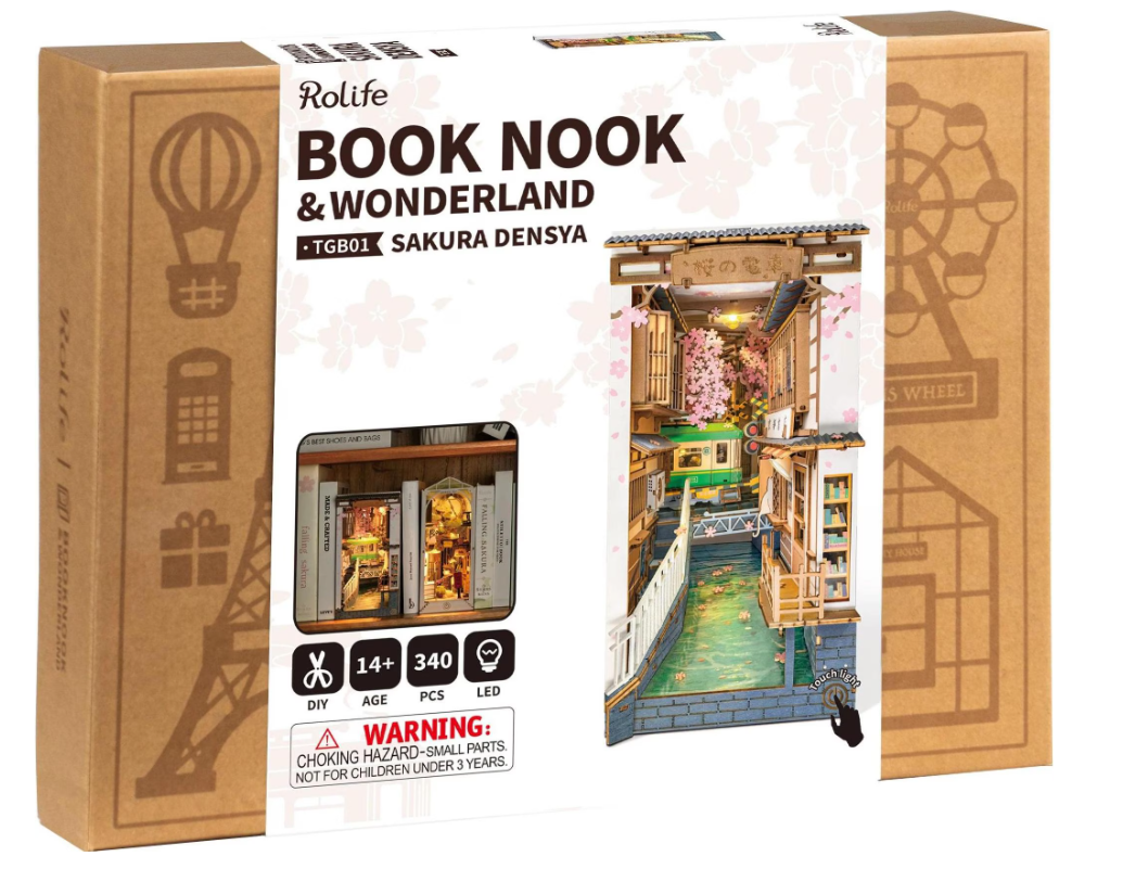 Sakura Densya DIY Book Nook Kit TGB01